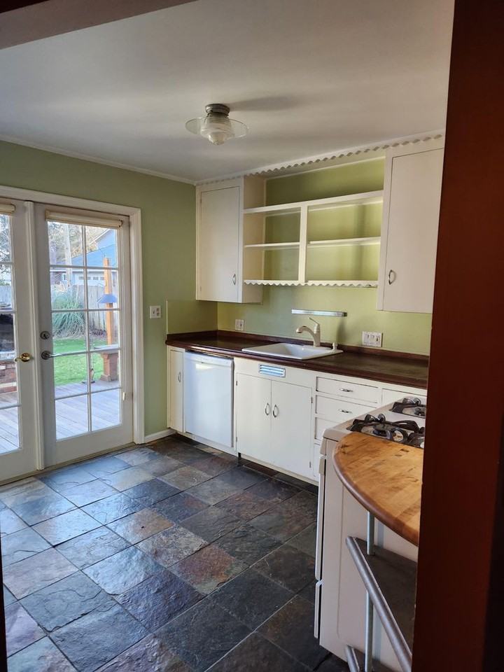 2310 N Wygant St - Photo 5 of 14