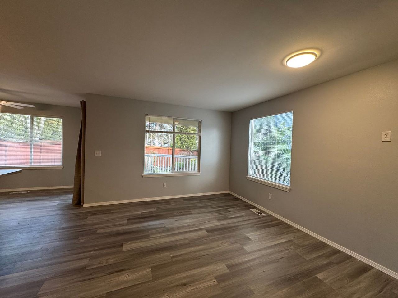 1282 Nw Amanda Loop - Photo 5 of 28