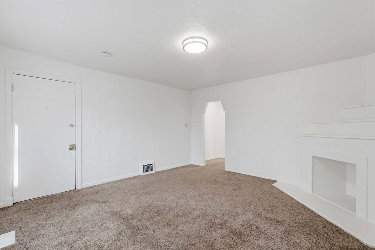 2874 Adams Ave - Photo 3 of 13
