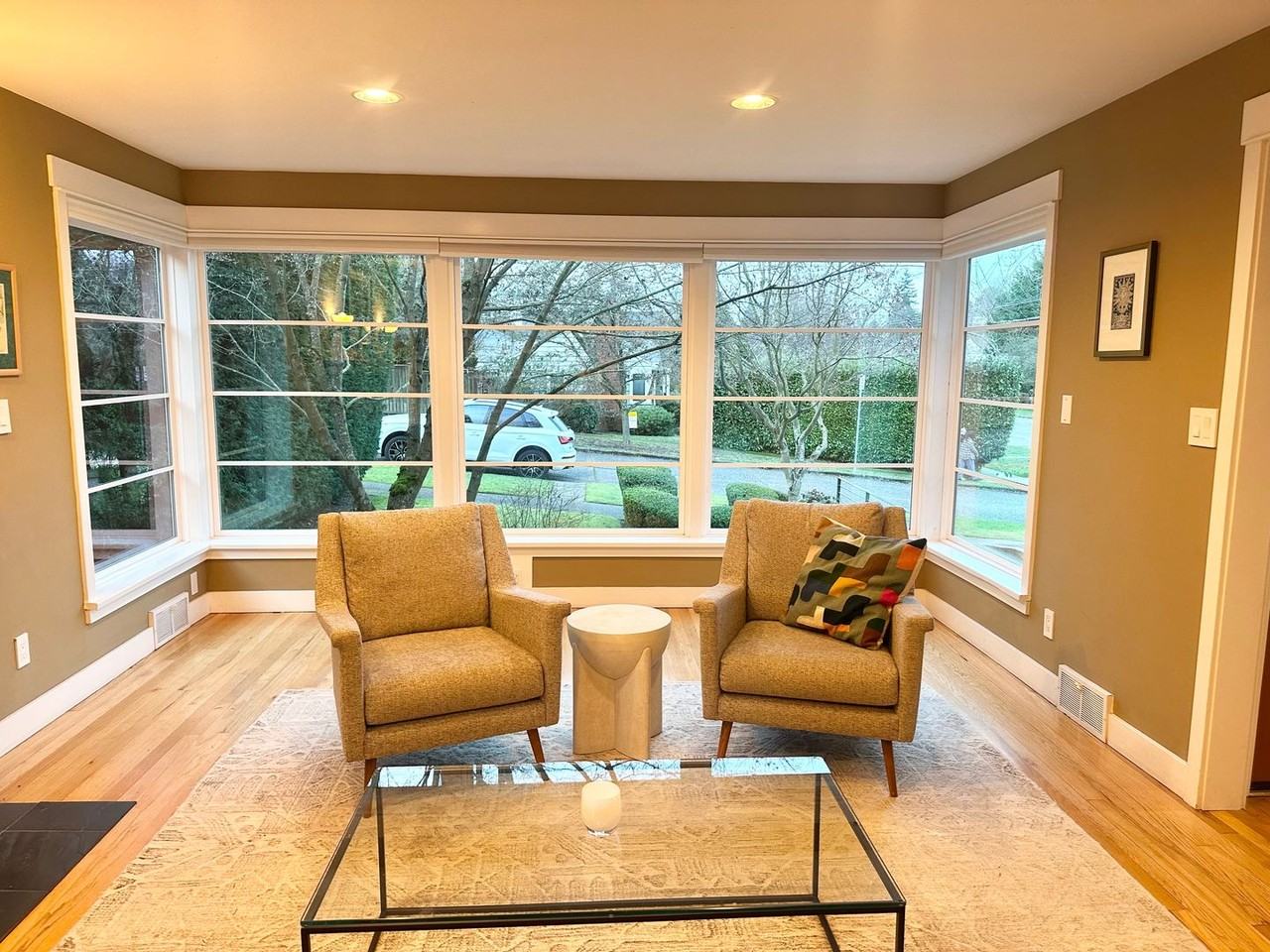 3401 W Ruffner St - Photo 3 of 43