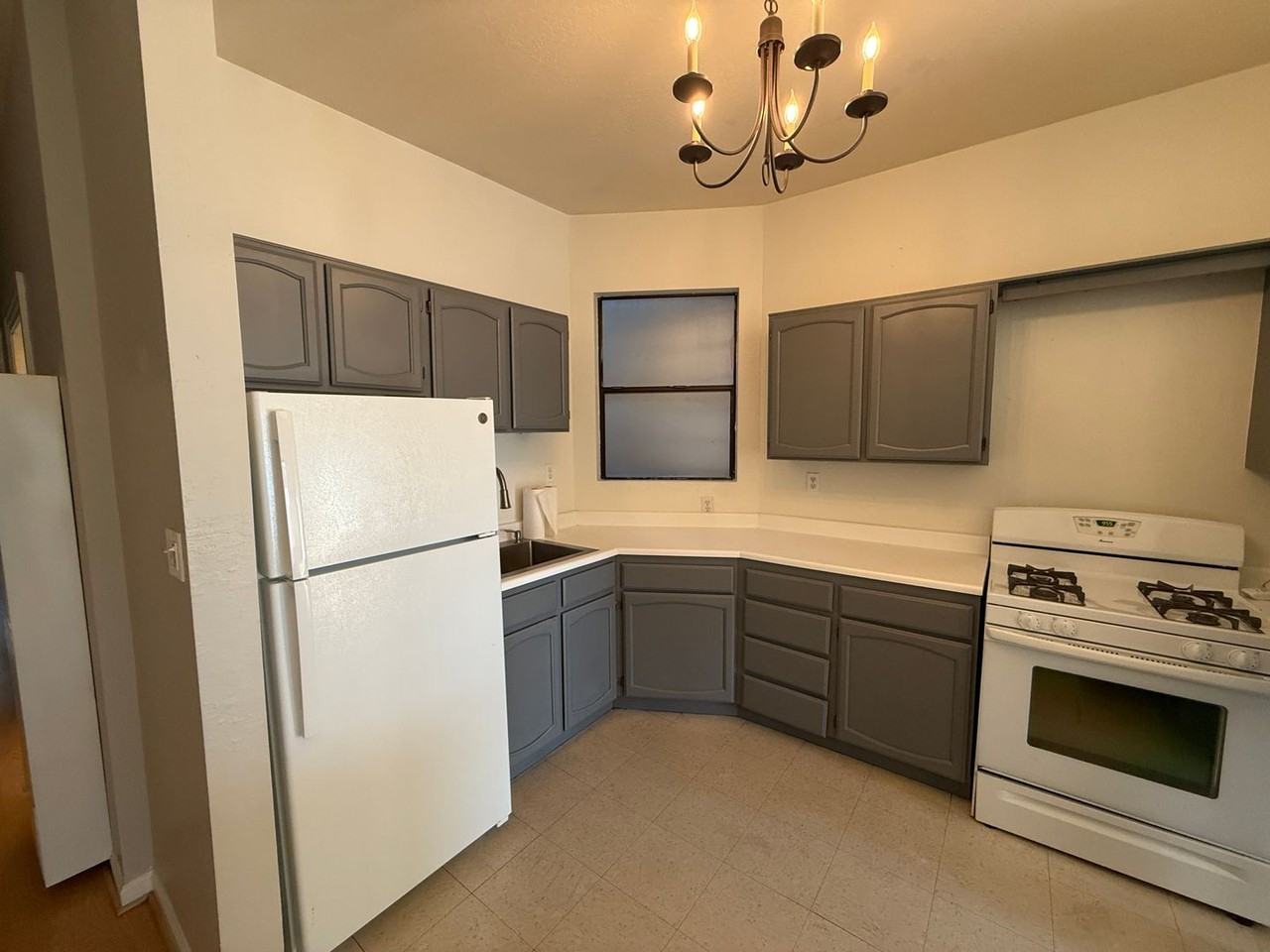 43 Dearborn St - Photo 5 of 13