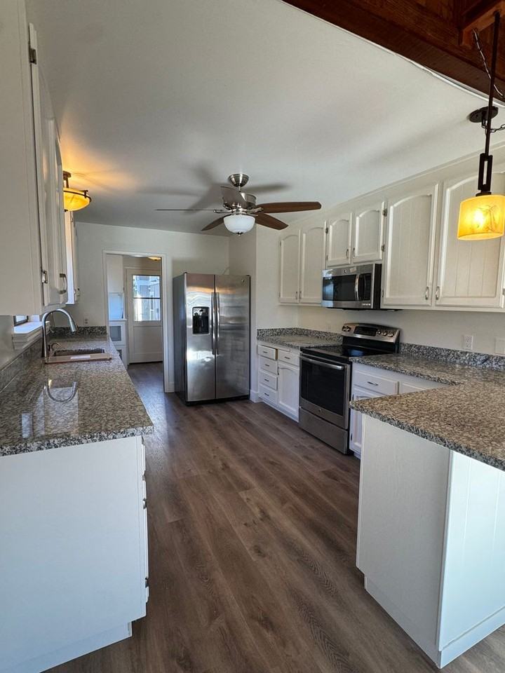 23172 Cypress Point Ct - Photo 6 of 21