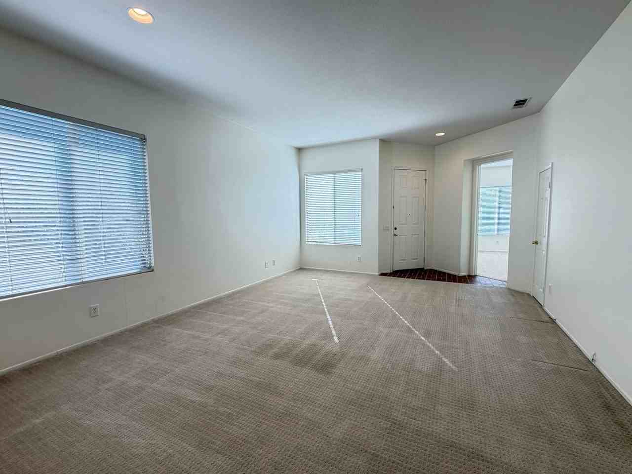 32900 Adelante St - Photo 5 of 24