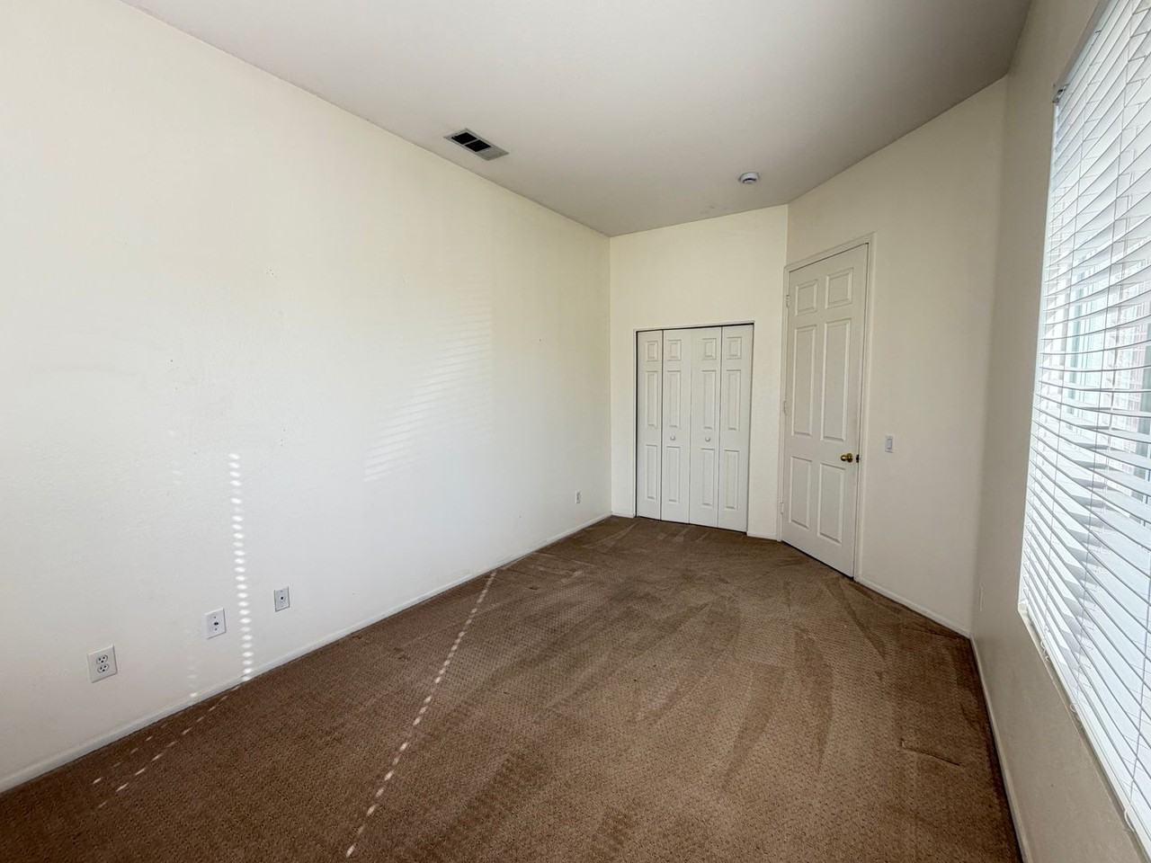 32900 Adelante St - Photo 7 of 24