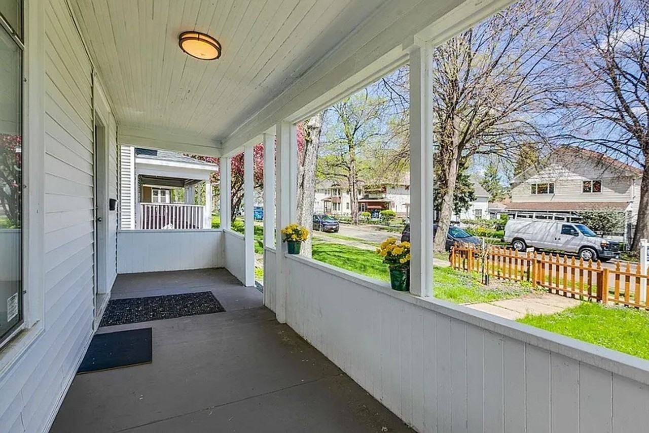 625 Morgan Ave N - Photo 2 of 19