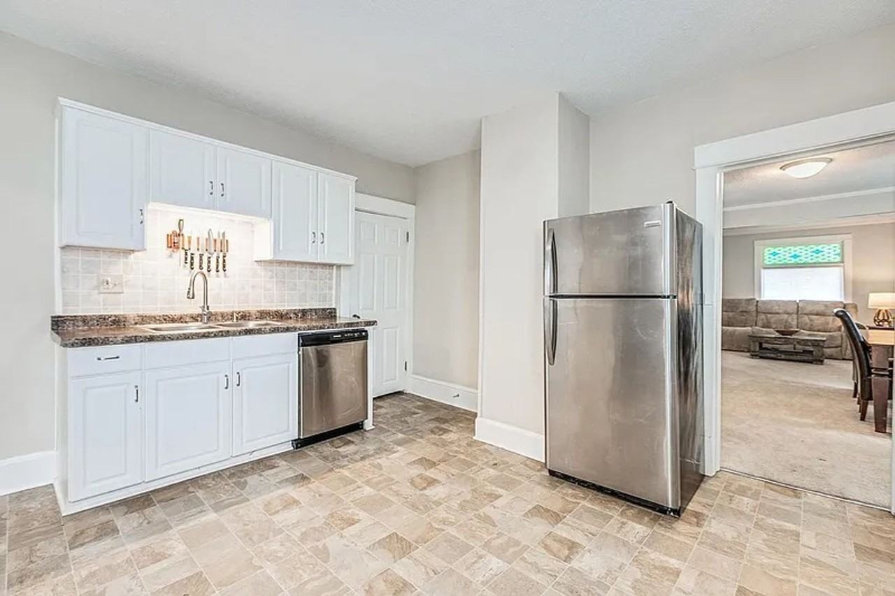 625 Morgan Ave N - Photo 6 of 19