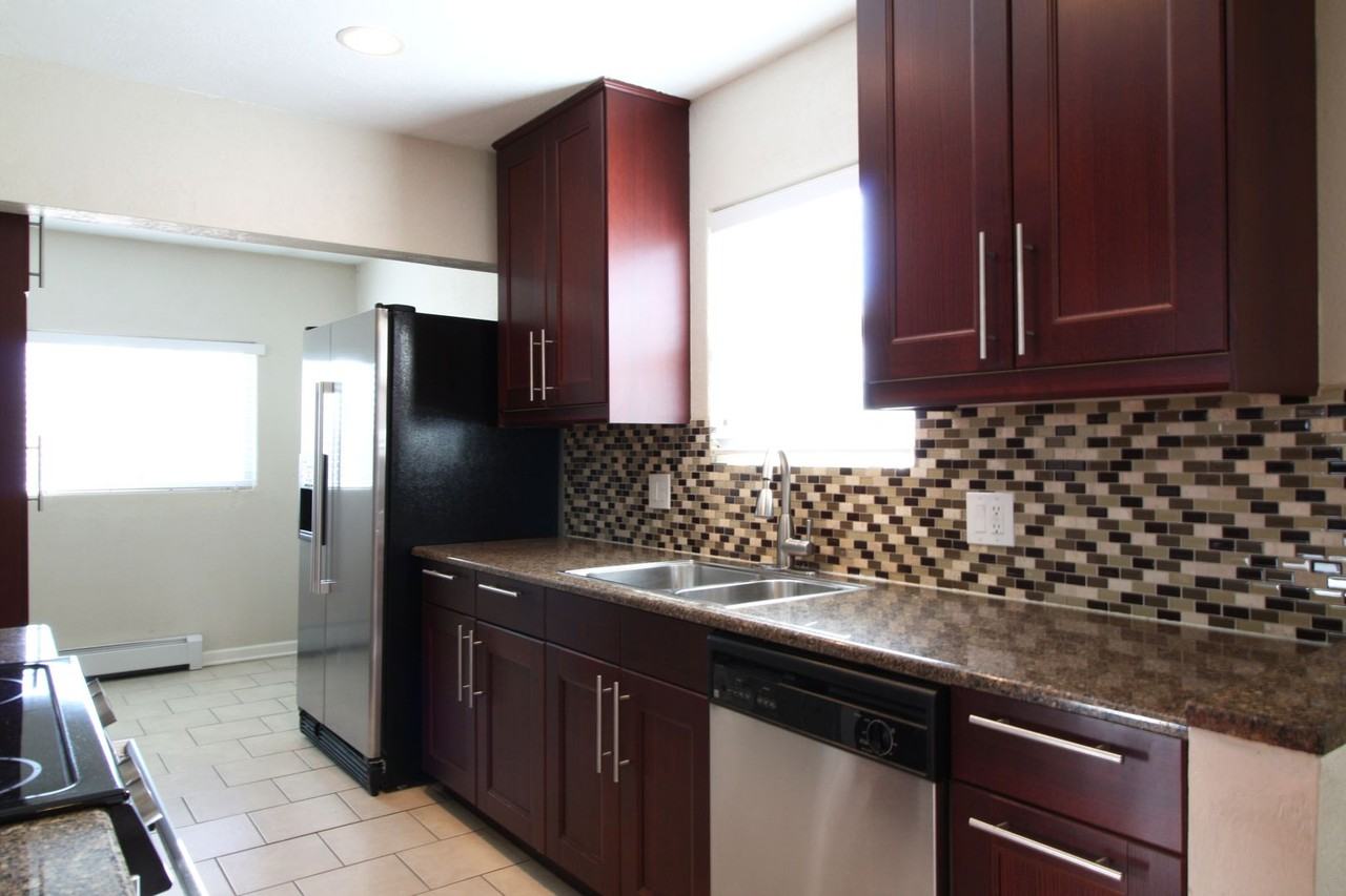 4310 S Sherman St - Photo 5 of 27