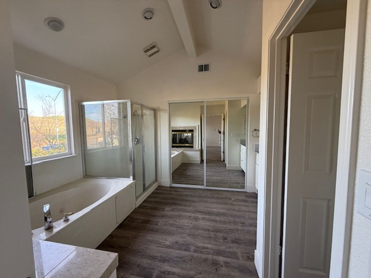 724 Bridge Creek Dr - Photo 5 of 26