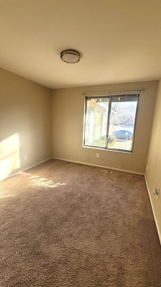 4405 Primavera Ave - Photo 3 of 23