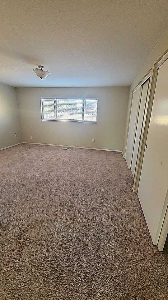 4405 Primavera Ave - Photo 5 of 23