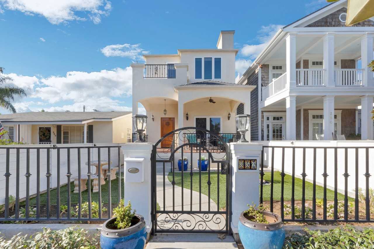 352 F Ave - Photo 2 of 34