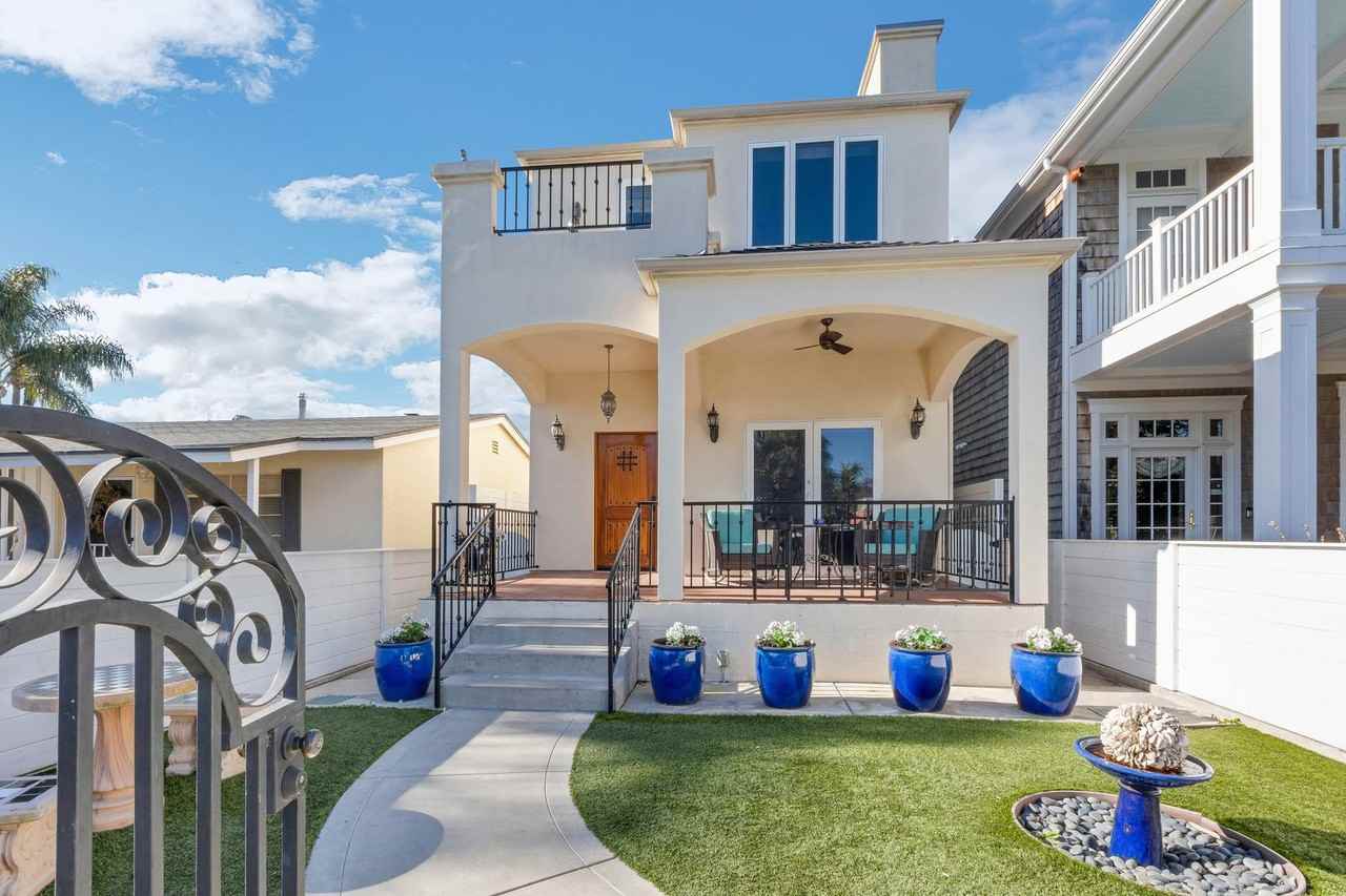 352 F Ave - Photo 3 of 34