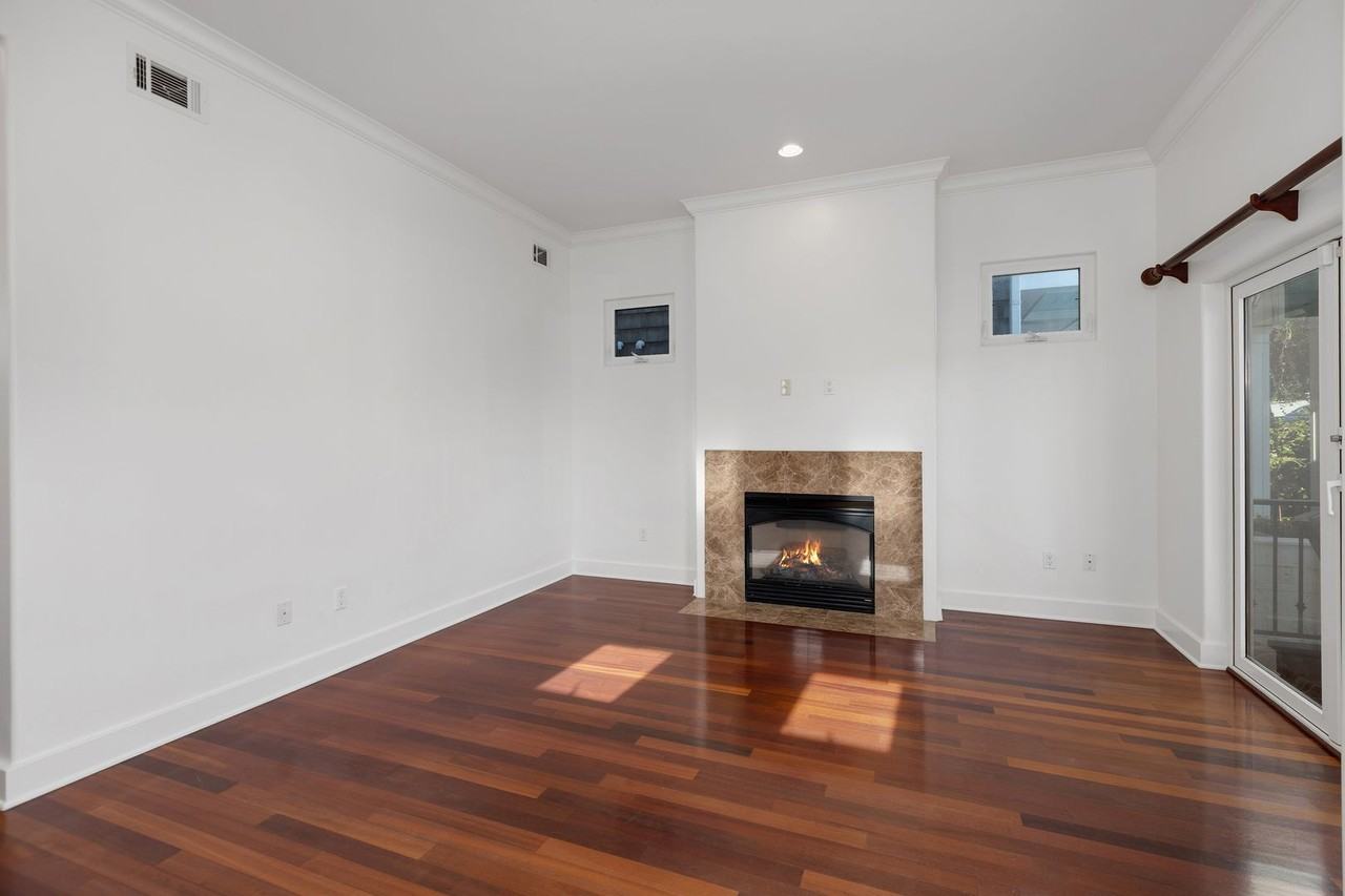 352 F Ave - Photo 6 of 34