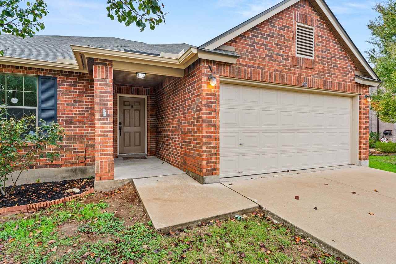 203 Sil Cv - Photo 2 of 32