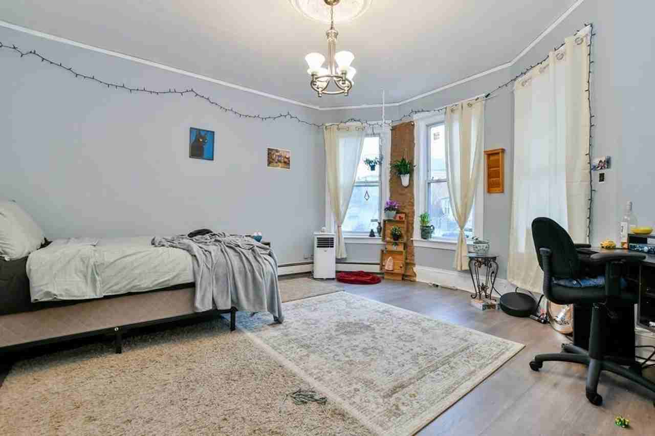 47A Creighton St - Photo 3 of 8