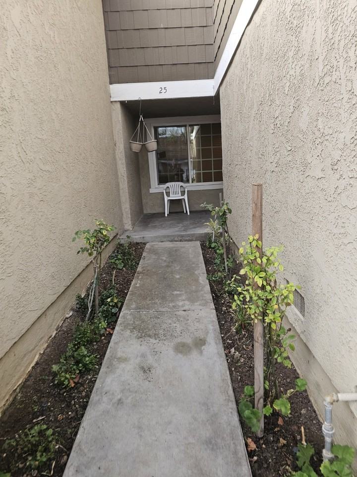 25 Weepingwood #17 - Photo 2 of 31