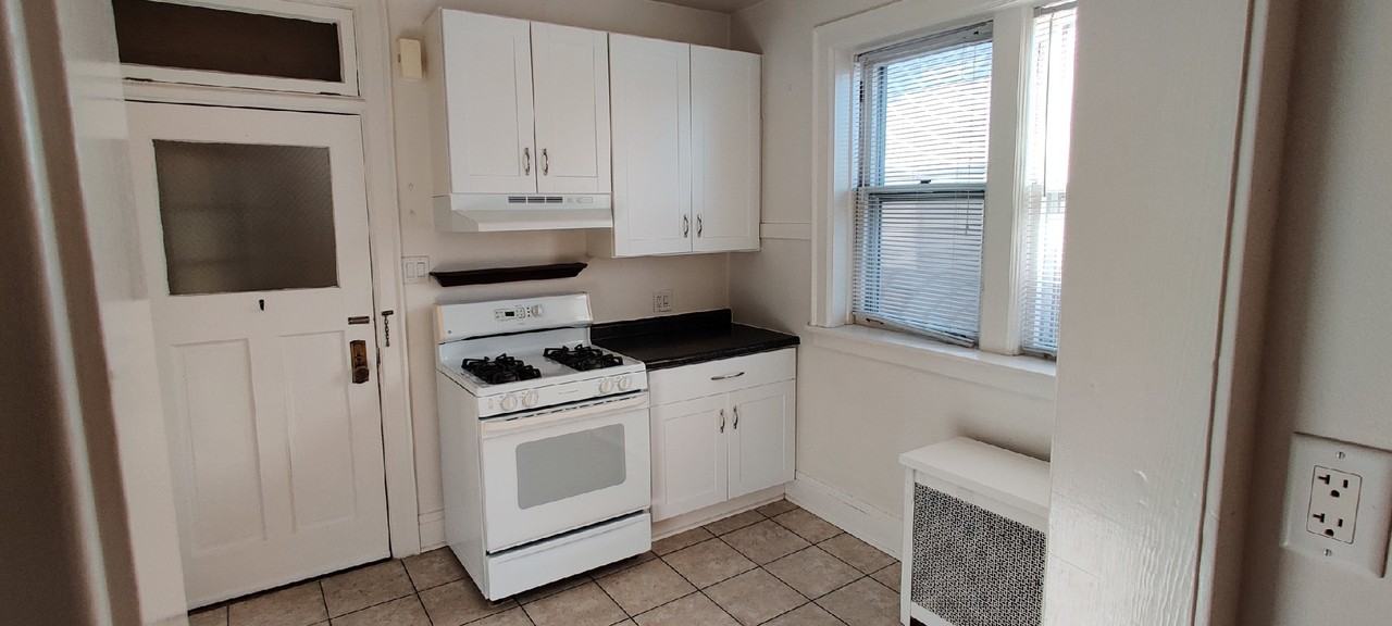 4133 W Berteau Ave #2 - Photo 3 of 19