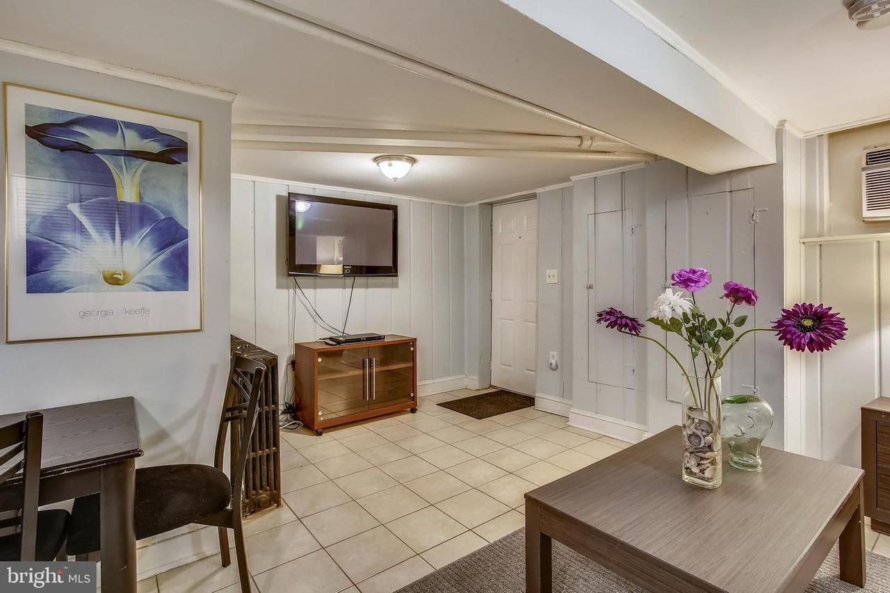 154 W St Nw #B - Photo 2 of 4