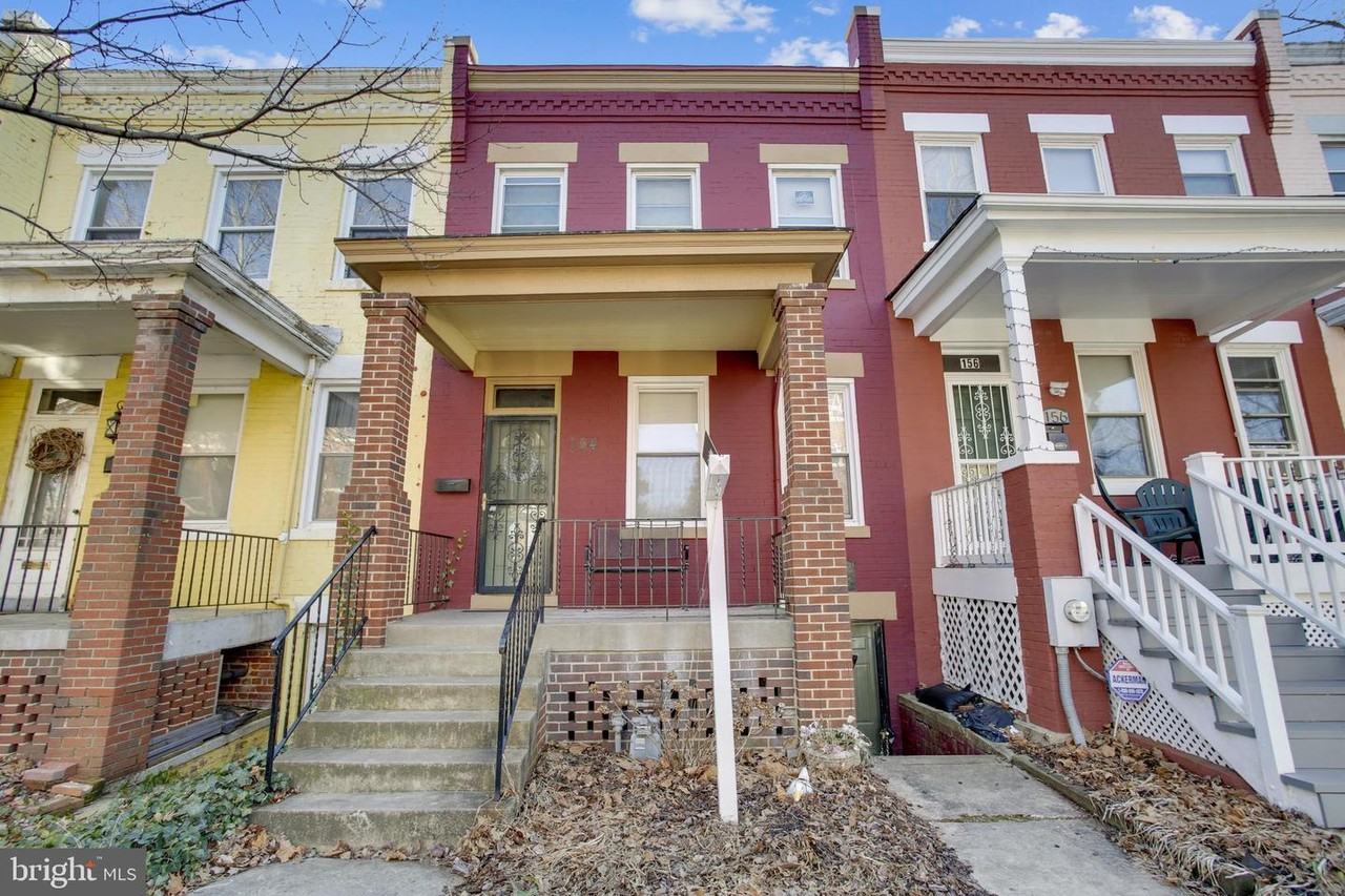 154 W St Nw #B - Photo 3 of 4