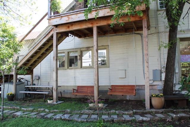 1822 W 35th St #1 - Photo 3 of 9