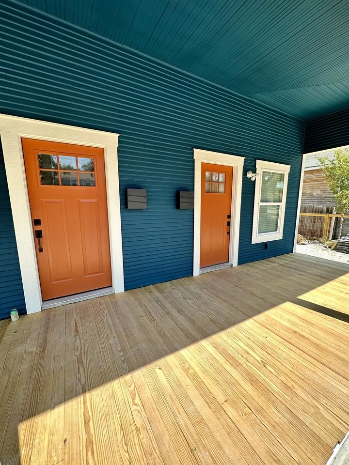 1019 Steves Ave #1 - Photo 2 of 12