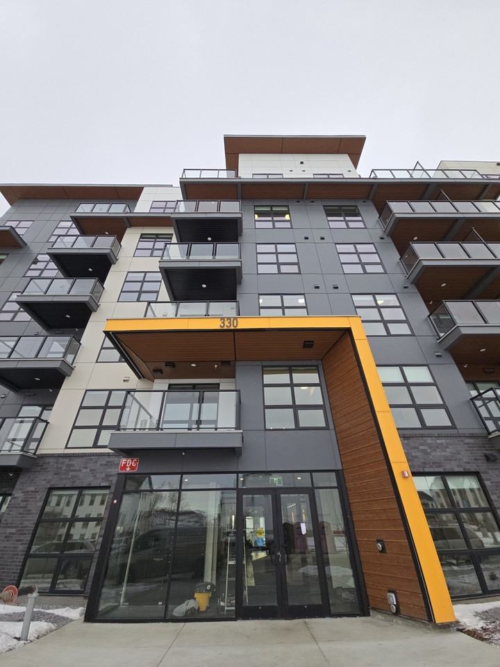 504, 330 Dieppe Drive Southwest - 1 #1 - Photo 2 of 2