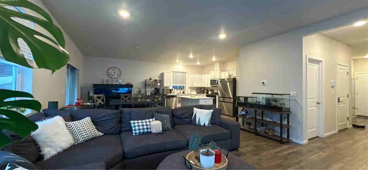 477 Himalaya St Ne #1 - Photo 4 of 22
