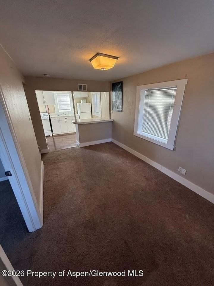 450 Washington St - Photo 4 of 15