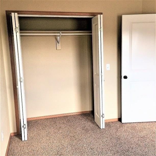 210 S Slopeside Dr - Photo 7 of 8