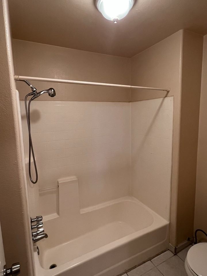 2230 S Hickory St - Photo 7 of 21