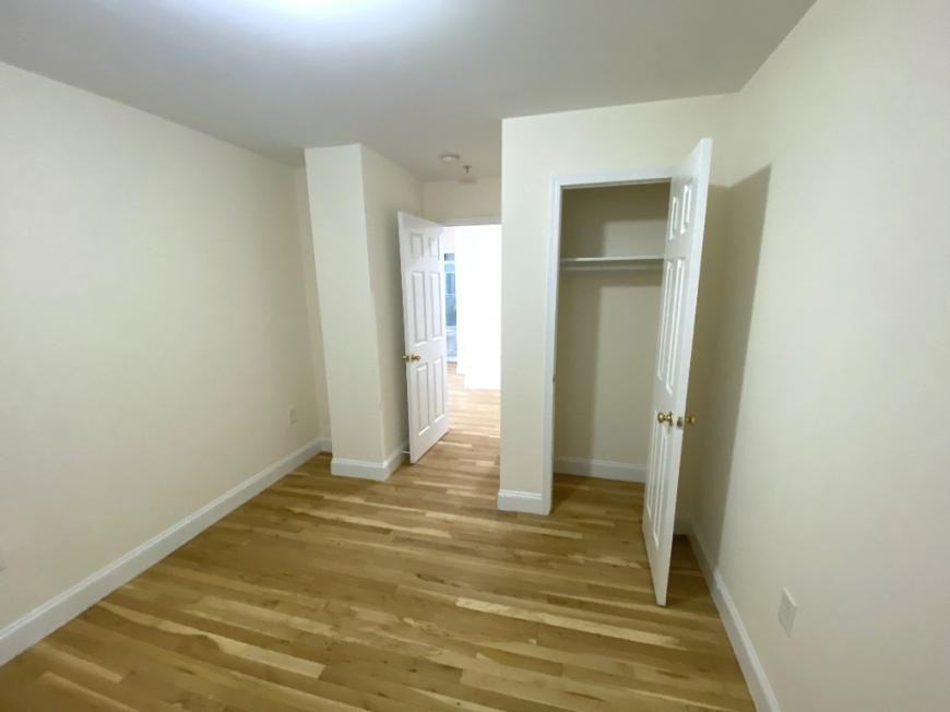 57 Sip Ave - Photo 3 of 10