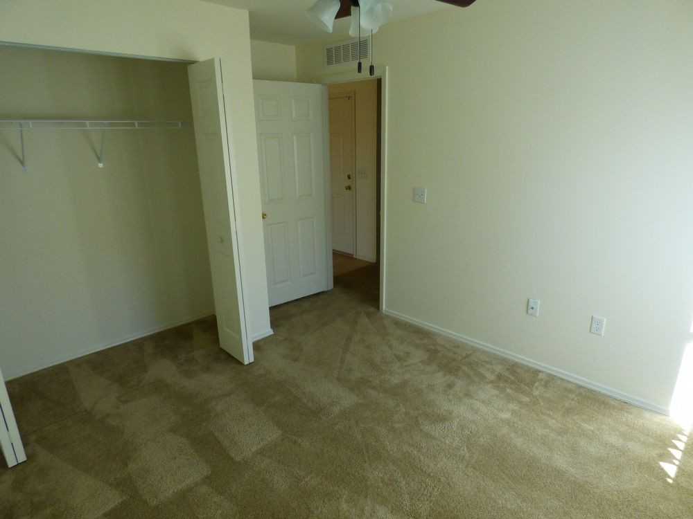 1725 Strathmore Cir - Photo 2 of 30