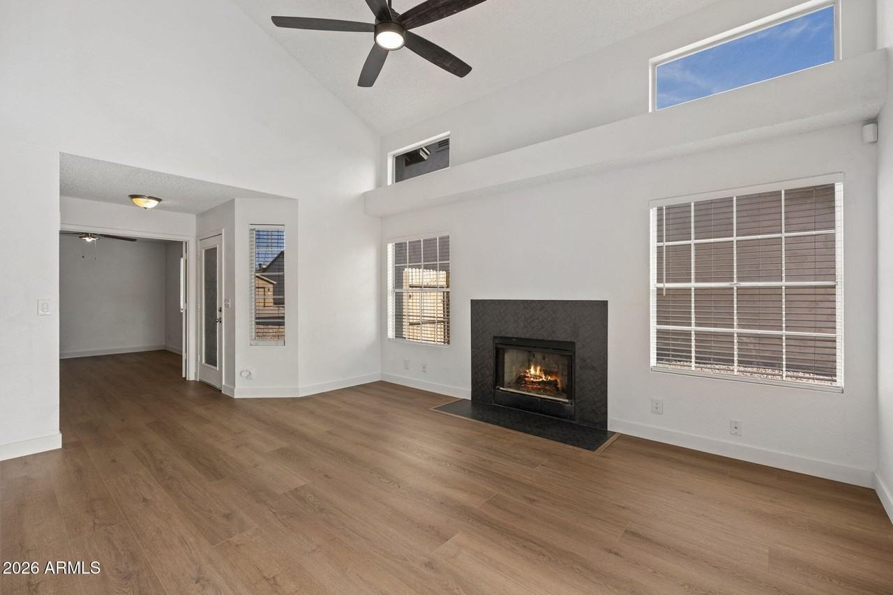 1811 S 39th St Unit 23 #23 - Photo 5 of 25