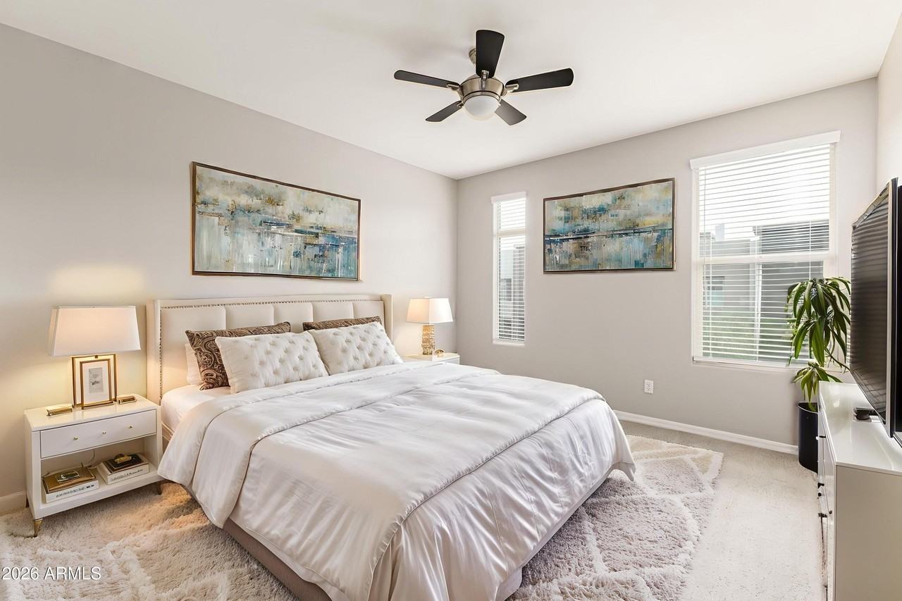 1970 W Desert Hollow Dr - Photo 5 of 6