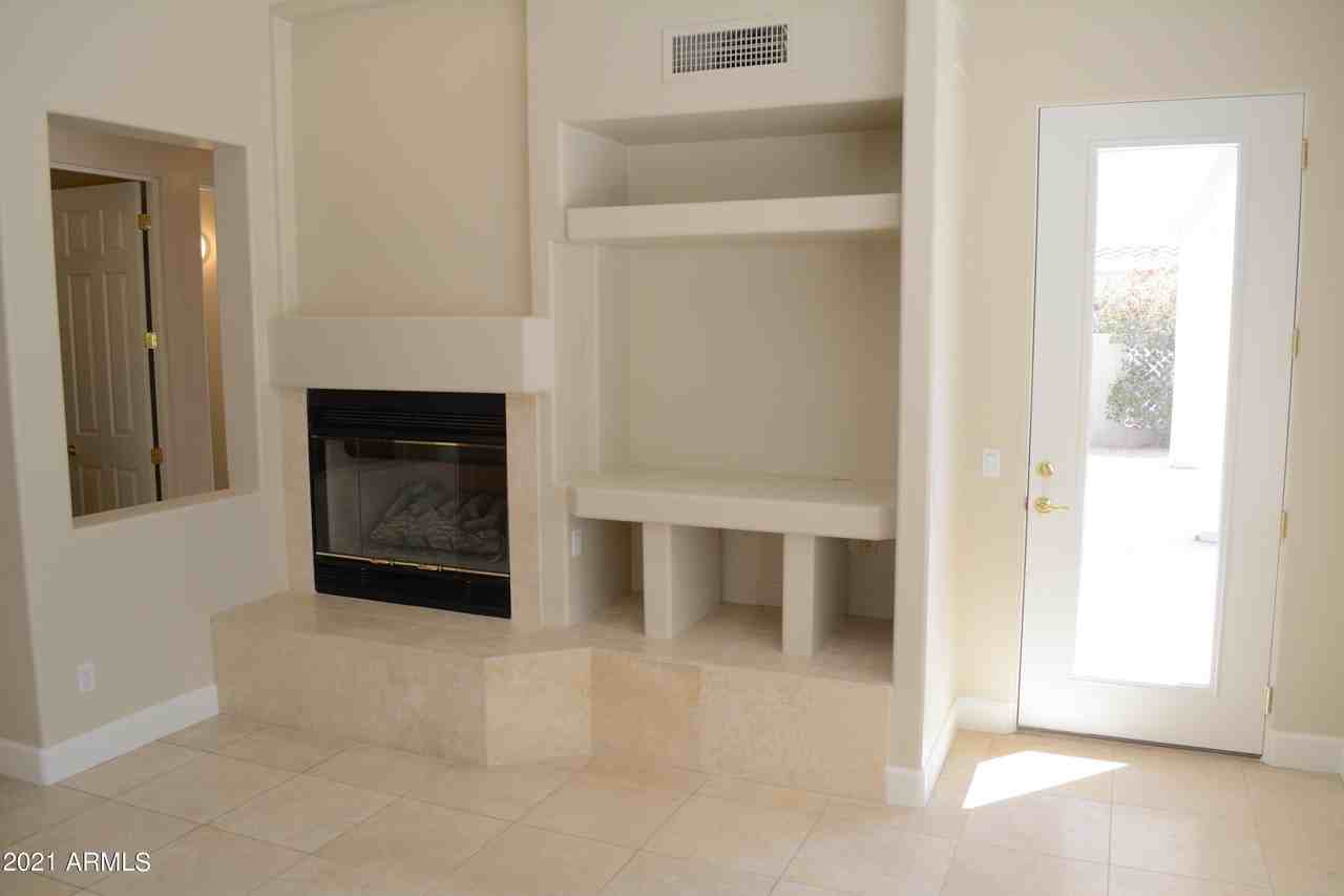 7637 E Calle De Las Brisas - Photo 5 of 21