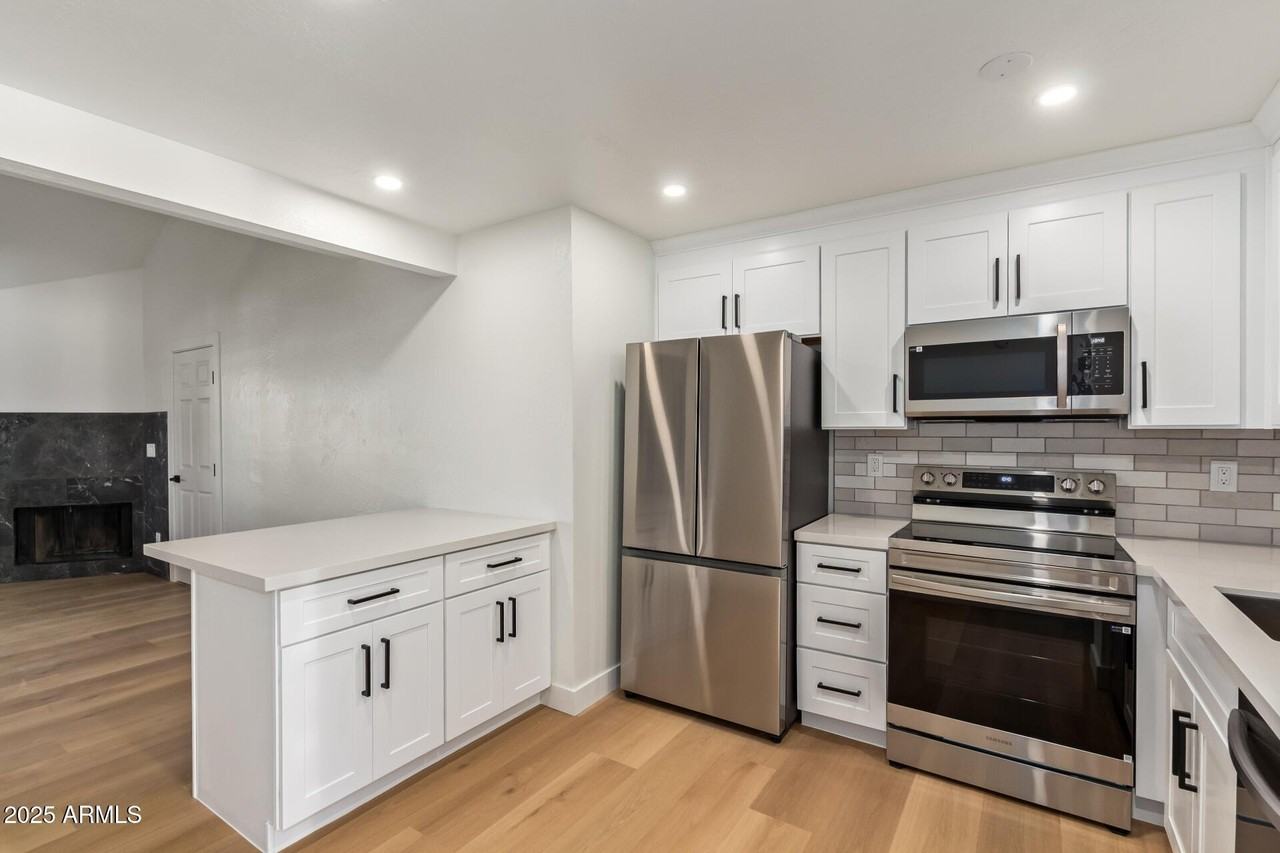 4901 S Calle Los Cerros Dr Unit 202 #202 - Photo 5 of 19