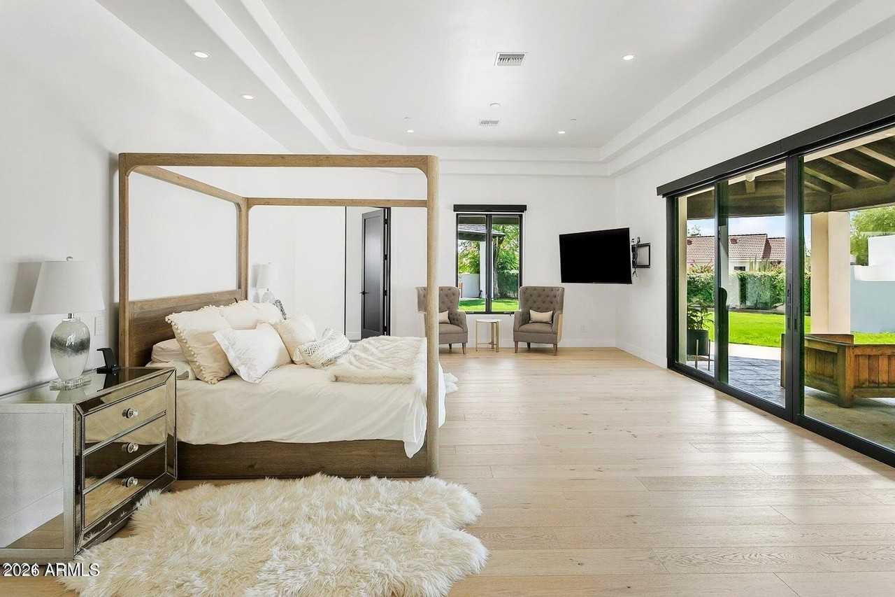 6718 E San Juan Ave - Photo 6 of 36