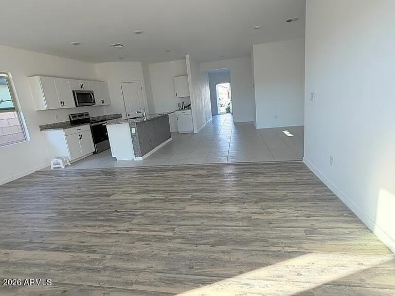 6351 W Magdalena Ln - Photo 3 of 13