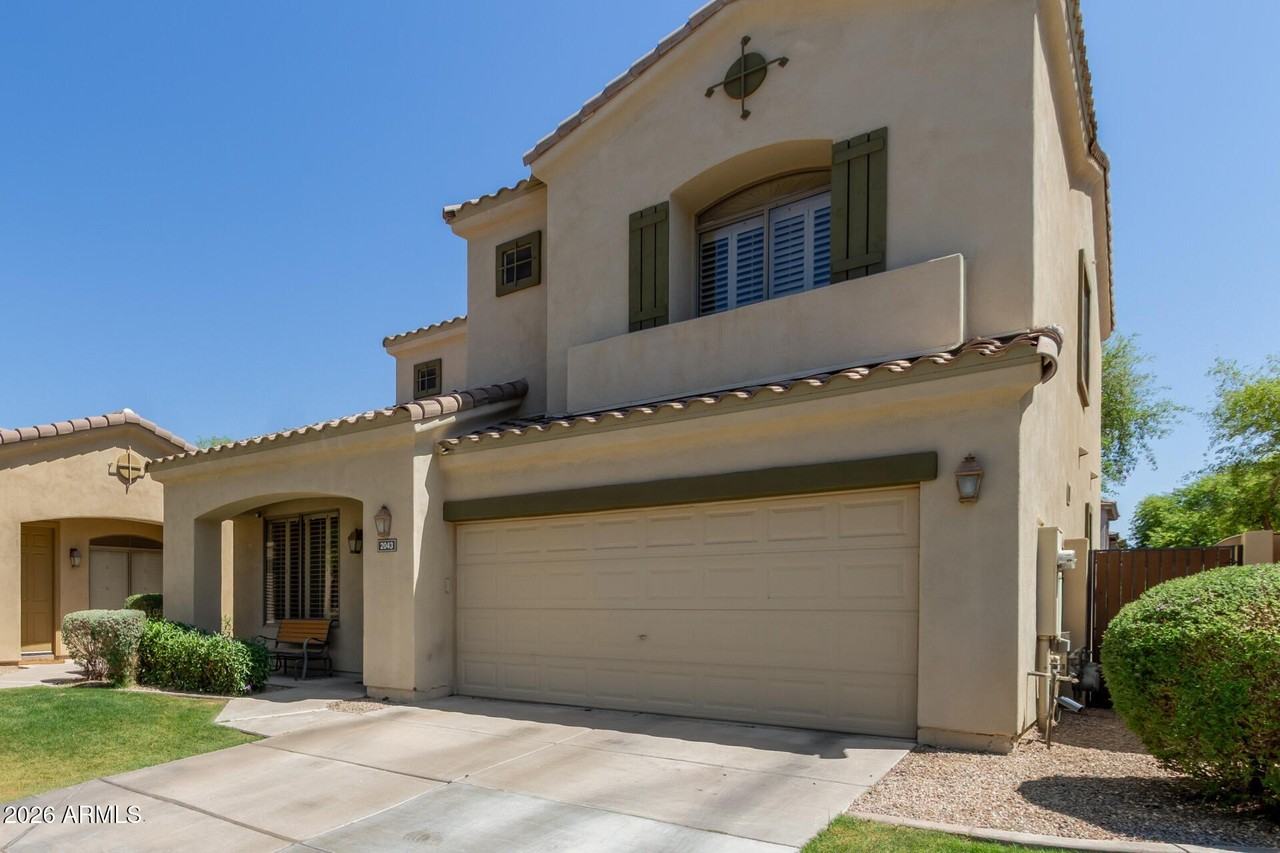 2043 W Periwinkle Way - Photo 6 of 38