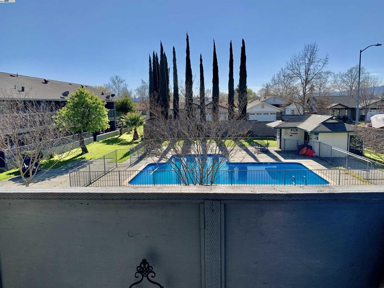 200 Leisure Way - Photo 2 of 31