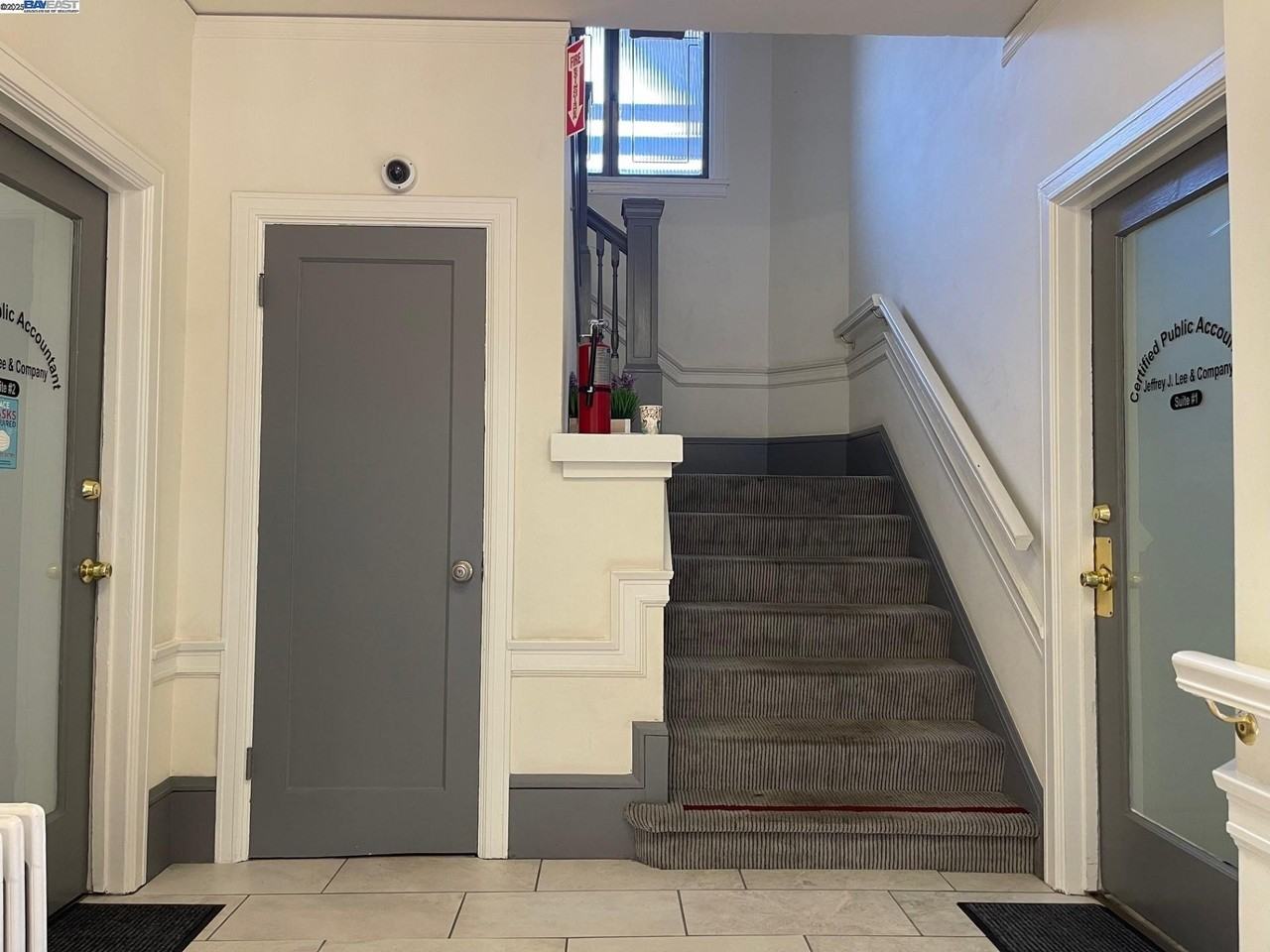 370 Grand Ave Ste 3 #3 - Photo 3 of 4