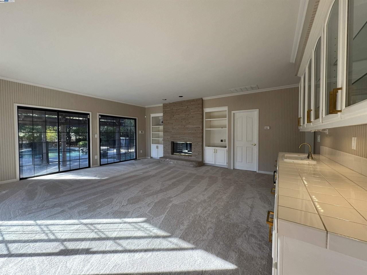 1295 Whispering Oaks Pl - Photo 7 of 23