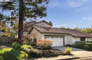 featured image of 725 Old Creek Rd