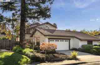 725 Old Creek Rd - Photo 1 of 1