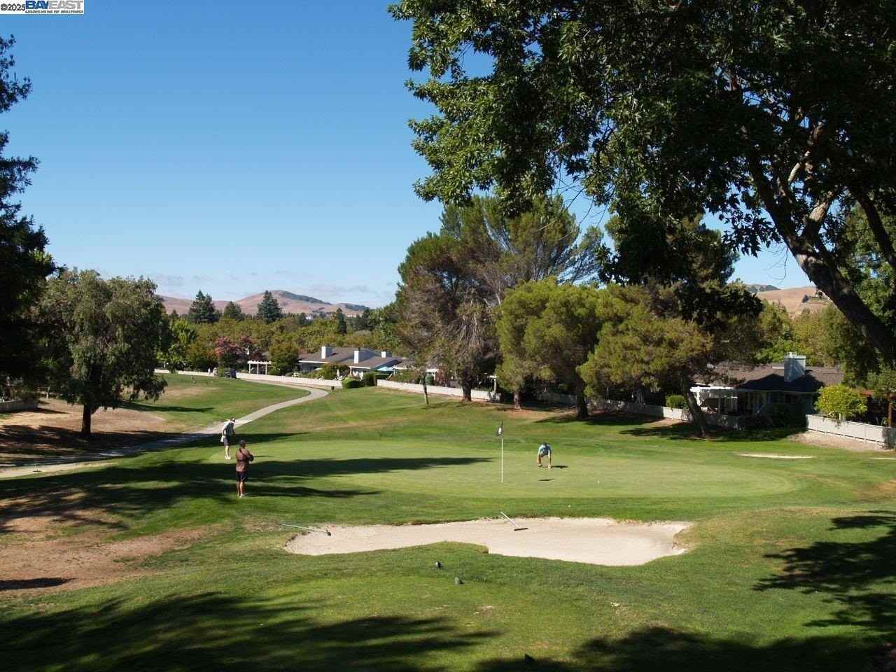 515 Rolling Hills Ln - Photo 2 of 35