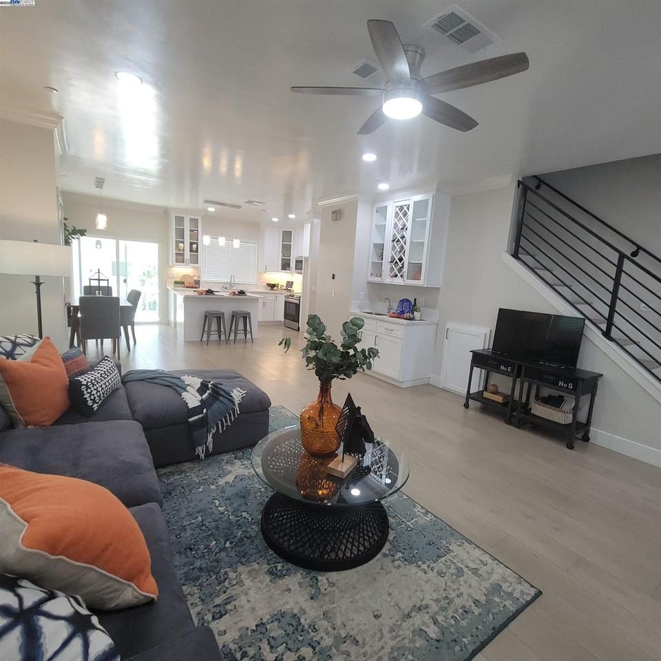 2627 Beaumont St - Photo 3 of 18