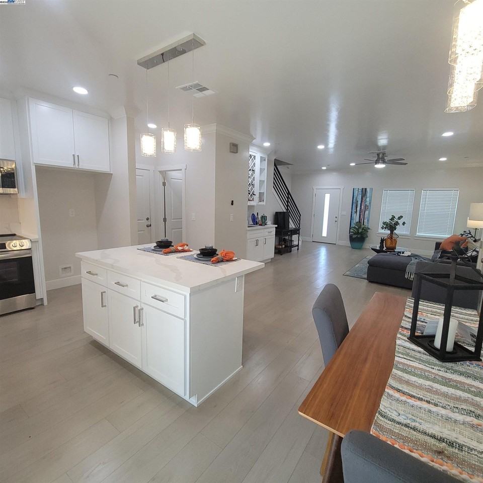 2627 Beaumont St - Photo 4 of 18