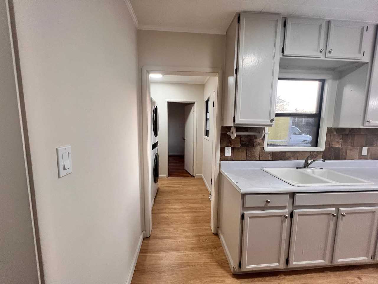 26786 Clarkford St - Photo 4 of 22