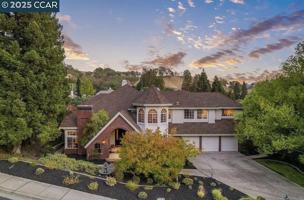 featured image of 3109 Stonegate Dr