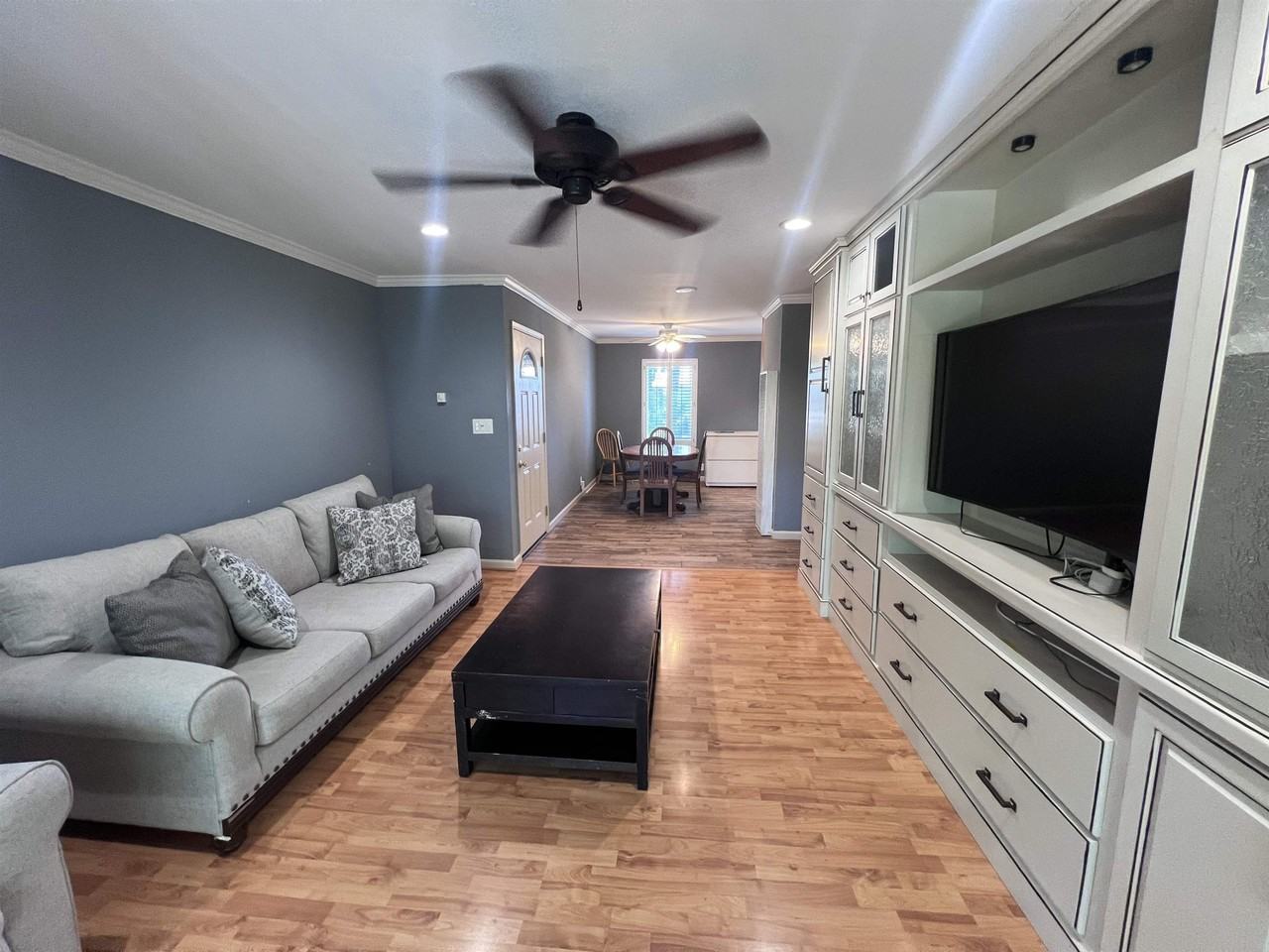 1009 Murrieta Blvd Apt 105 #105 - Photo 4 of 27